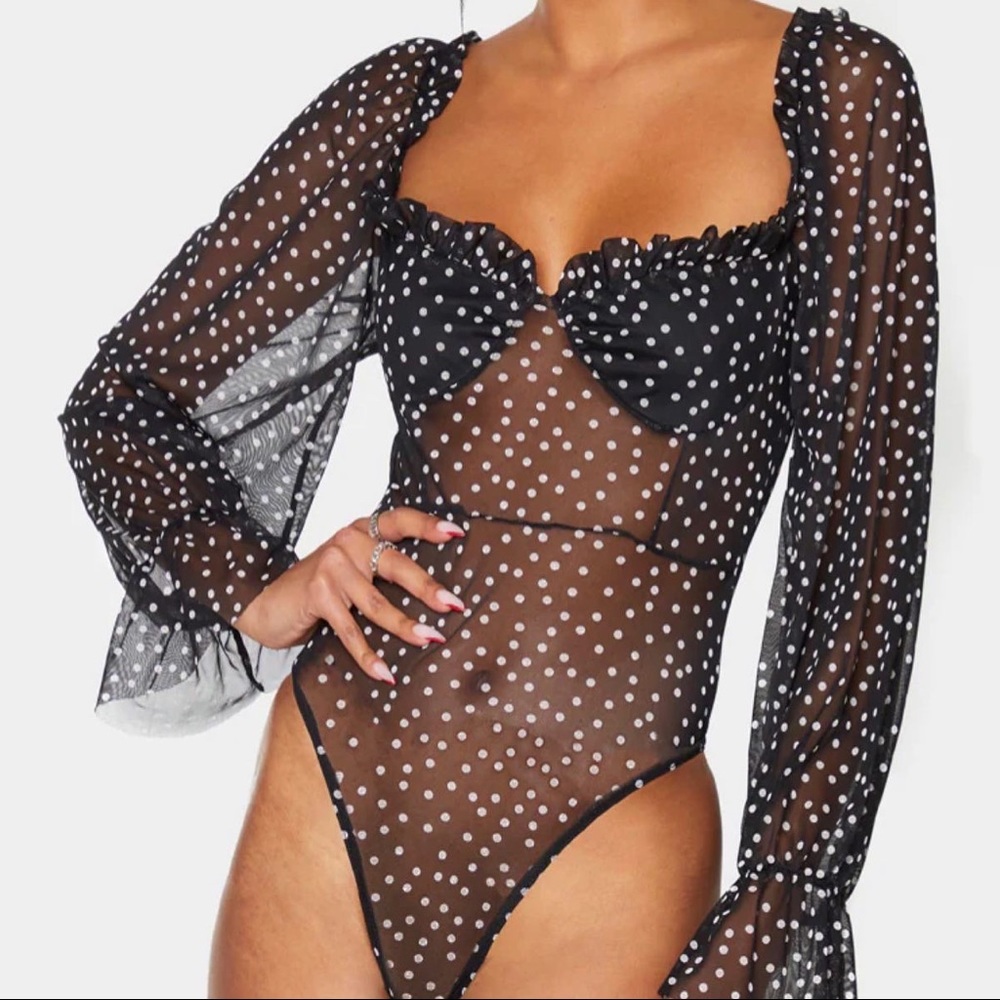 PrettyLittleThing Black Mesh Polka Dot Milkmaid Bodysuit Size: 8